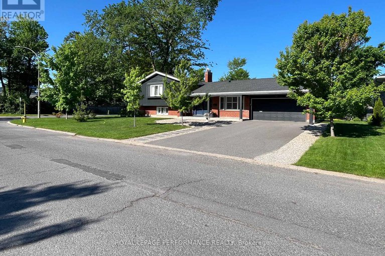 28747368/14-riverbrook-road/arlington-woods/ottawa/ontario/K2H7W6_1