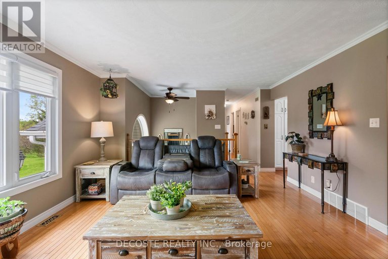 28530818/19920-county-25-road/south-glengarry-charlottenburgh-twp/south-glengarry/ontario/K0C1L0_6