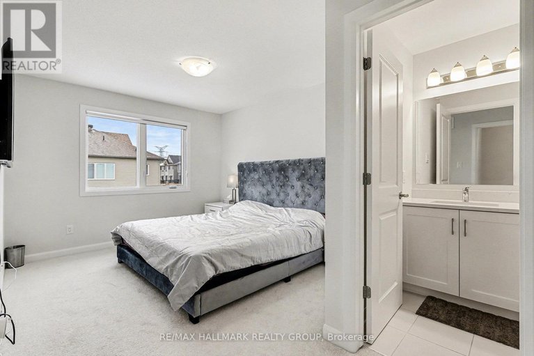 29135217/201-gerry-lalonde-dr-drive/avalon-west/ottawa/ontario/K4A0Y4_12