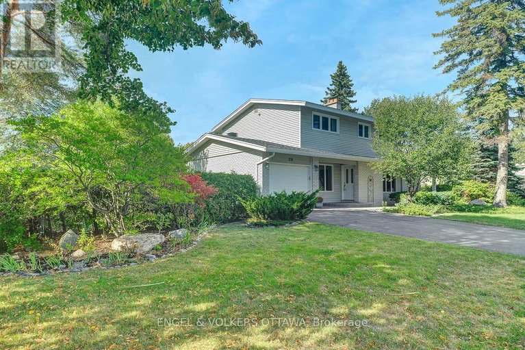 29036505/29-qualicum-street/bruce-farmgraham-parkqualicumbellands/ottawa/ontario/K2H7H1_3