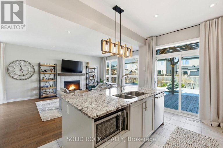 29583992/76-palfrey-way/emerald-meadowstrailwest/ottawa/ontario/K2V0B3_7