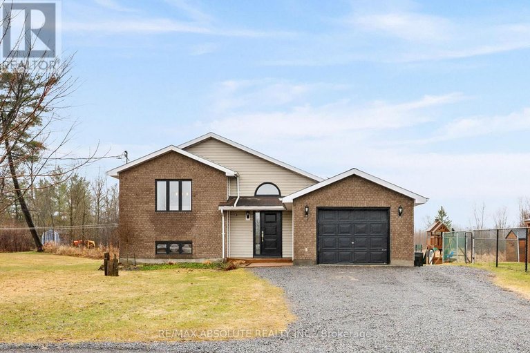 29612926/1877-russett-drive/mcnabbraeside-twps/mcnabbraeside/ontario/K7S3G8_1