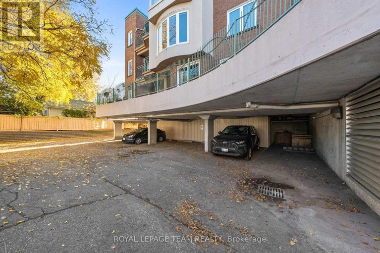 29354068/202d-1-columbus-avenue/overbrook/ottawa/ontario/K1K4L1_28