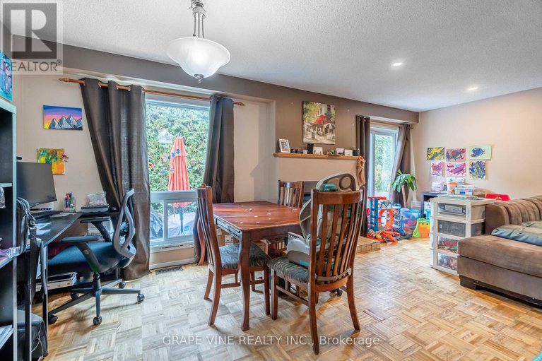 28512163/b-30b-castlebrook-lane/centrepointe/ottawa/ontario/K2G5G5_8