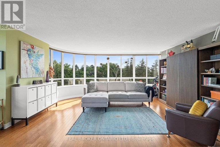28595876/413-100-grant-carman-drive/borden-farmstewart-farmcarleton-heightsparkwood-hills/ottawa/ontario/K2E8B8_12