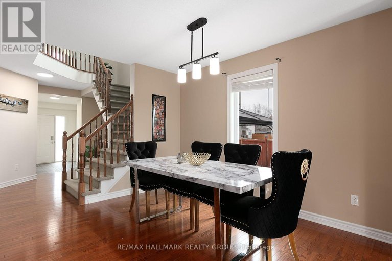 29454598/4120-kelly-farm-drive/blossom-parkkemp-parkfindlay-creek/ottawa/ontario/K1T4J2_4