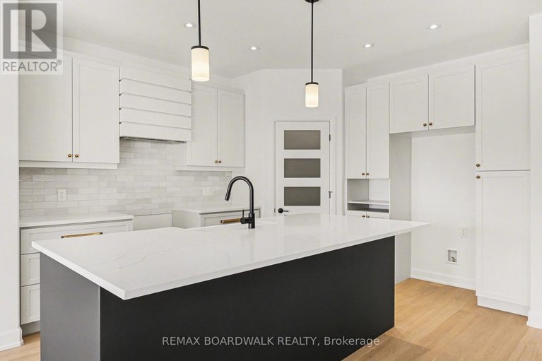 29312139/444-aurora-street/russell-twp/russell/ontario/K4R0L3_7