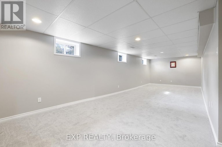 29017803/136-resthaven-avenue/constance-bay/ottawa/ontario/K0A3M0_24