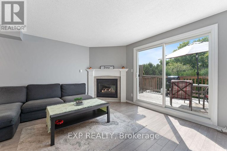 28765564/202-299-castor-street/village-of-russell/russell/ontario/K4R1E9_9