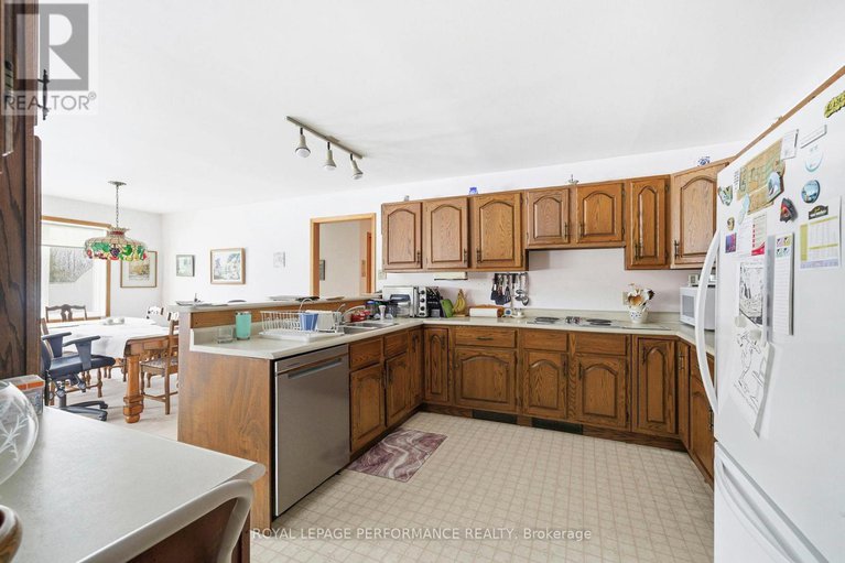 29397472/20276-maple-road/south-glengarry-charlottenburgh-twp/south-glengarry/ontario/K0C2J0_13