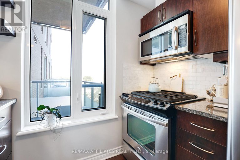 28977226/407-575-byron-avenue/mckellarhighland/ottawa/ontario/K2A1R7_16