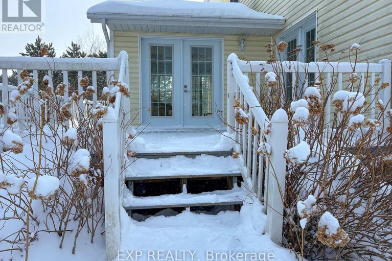 29296929/2296-eady-road/horton-twp/horton/ontario/K7V3Z8_29