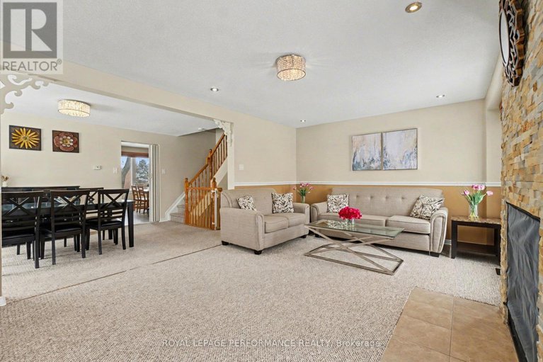 29397617/1931-ashmont-street/chapel-hill/ottawa/ontario/K1C7B9_16