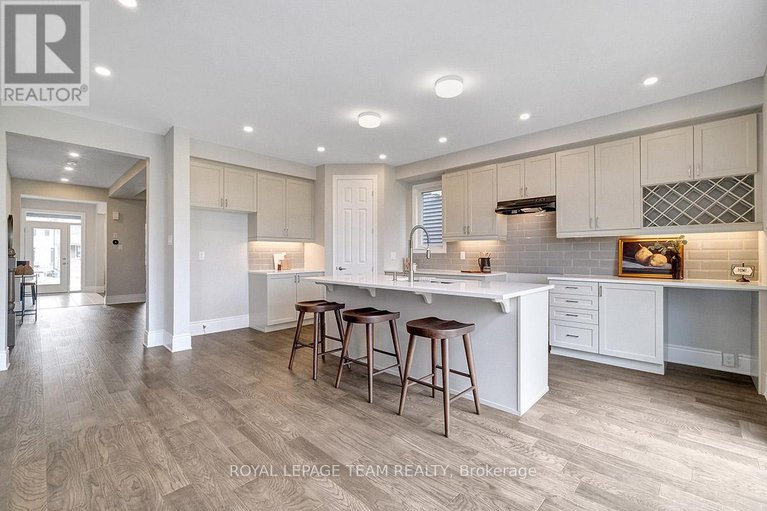 29084136/219-parsnip-mews/goulbourn-twp-from-franktown-rdsouth-to-rideau/ottawa/ontario/K0A2Z0_11