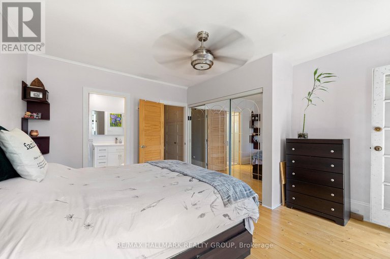 28532560/181-guigues-avenue/lower-townbyward-market/ottawa/ontario/K1N5J1_20