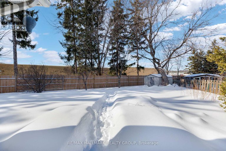 29397624/17-glenmoriston-avenue/glencairnhazeldean/ottawa/ontario/K2L2S3_30