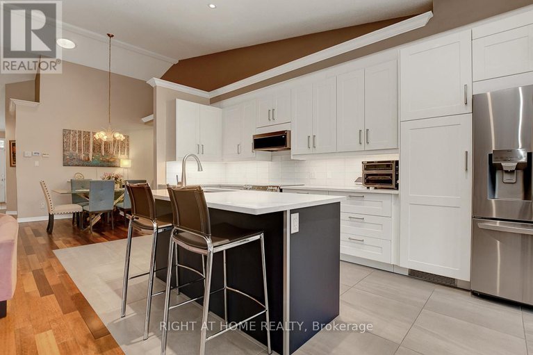 29155365/36-sable-run-drive/stittsville-central/ottawa/ontario/K2S1W8_10