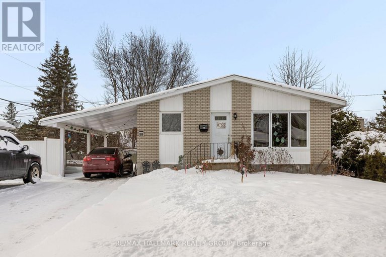 29229707/816-willow-avenue/chatelaine-village/ottawa/ontario/K1E1C7_1