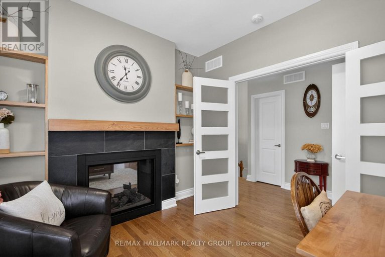 29641179/131-rivington-street/carp/ottawa/ontario/K0A1L0_8