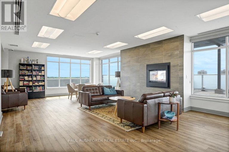 28386159/813-7-marquette-avenue/vanier/ottawa/ontario/K1L8A7_21