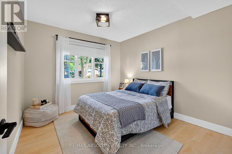 28991864/2186-tawney-road/hawthorne-meadows/ottawa/ontario/K1G1C5_22