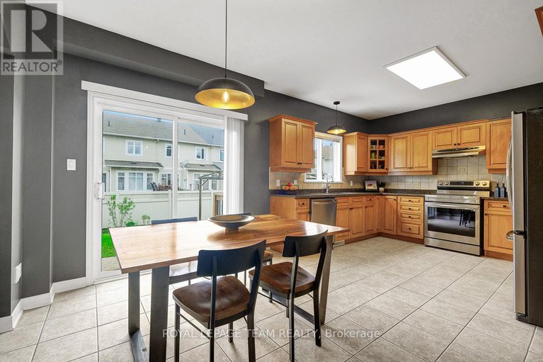 29357378/118-oakfield-crescent/longfields/ottawa/ontario/K2J5H6_14