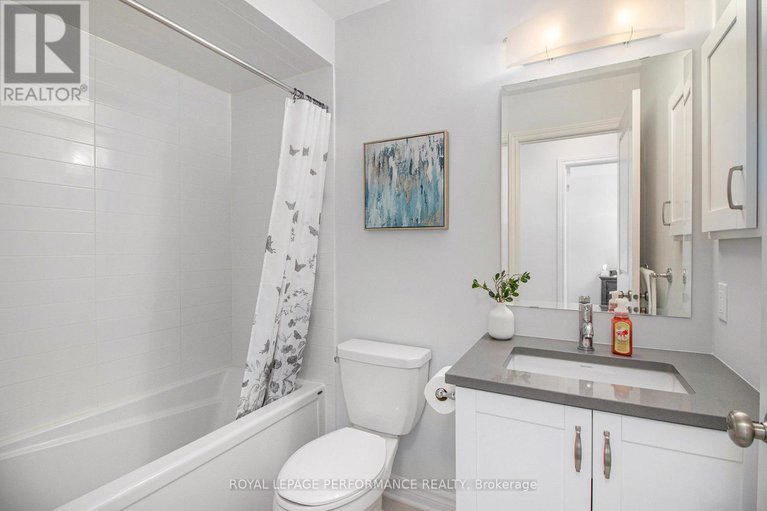 29052175/84-carabiner-private/mer-bleuebradley-estatesanderson-park/ottawa/ontario/K1W0L7_16