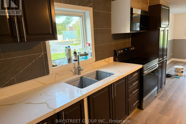 28580296/21127-concession-5-road/south-glengarry-lancaster-twp/south-glengarry/ontario/K0X1N0_11