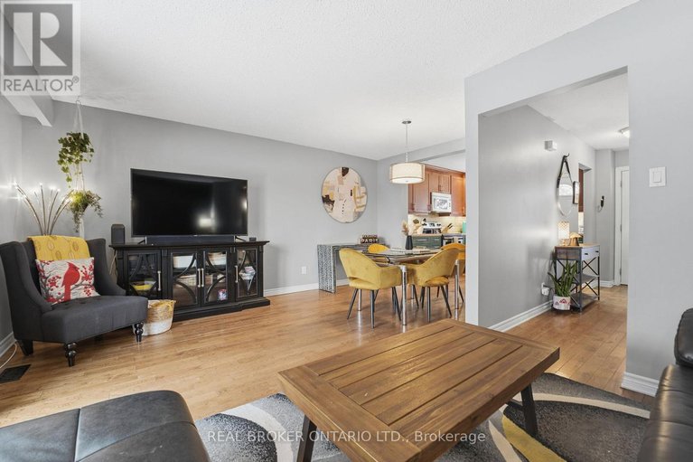 29179274/b-3895-old-richmond-road/arbeatha-park/ottawa/ontario/K2H8T8_6