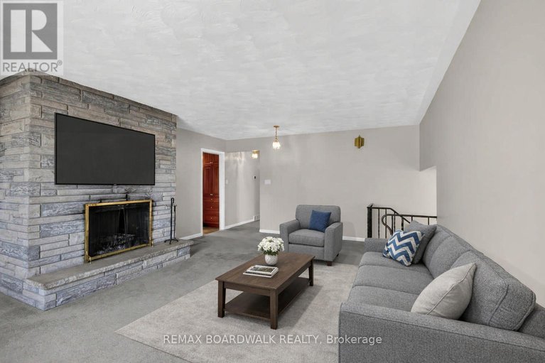 29666453/103-christopher-hamilton-street/richmond/ottawa/ontario/K0A2Z0_12