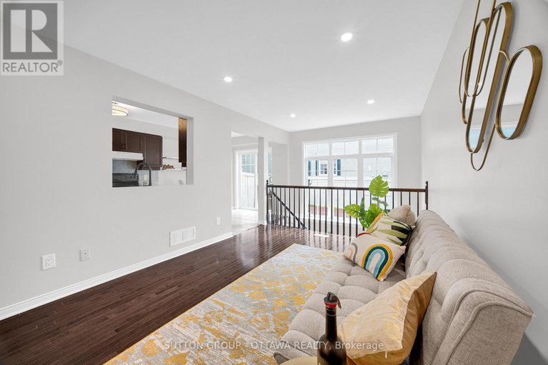 28762119/554-ashbourne-crescent/stonebridge/ottawa/ontario/K2J0P6_5