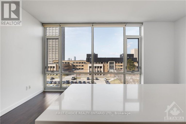 27496513/201-parkdale-avenue-unit506/mechanicsvilletunneys-pasture/ottawa/ontario/K1Y1E8_14