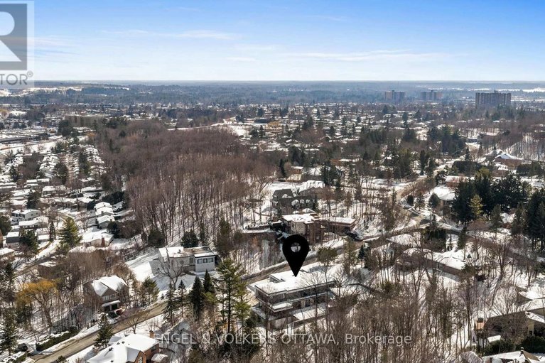 29472719/1-delong-drive/rothwell-heights/ottawa/ontario/K1J7E7_49