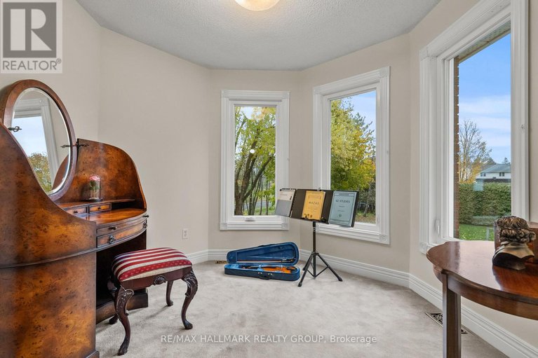 29071250/16-goodfellow-court/fallowfield/ottawa/ontario/K2R1C8_18