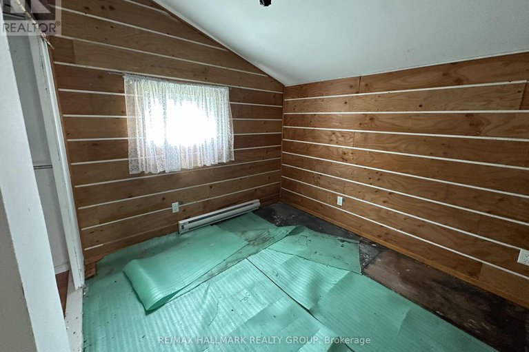 28771328/19407-malibu-lane/south-glengarry-charlottenburgh-twp/south-glengarry/ontario/K0C2E0_5