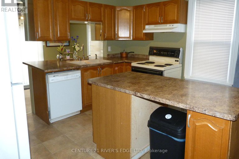 29172384/453-may-street/winchester/north-dundas/ontario/K0C2K0_11