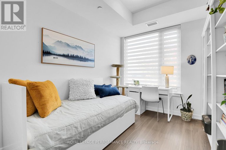 28993305/301-570-de-mazenod-avenue/ottawa-east/ottawa/ontario/K1S5X2_17