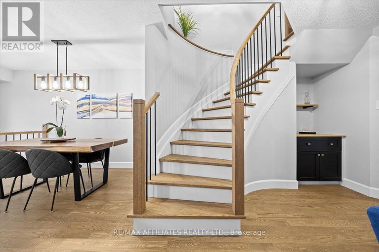 29171226/2065-breezewood-street/springridgeeast-village/ottawa/ontario/K4A4R8_10