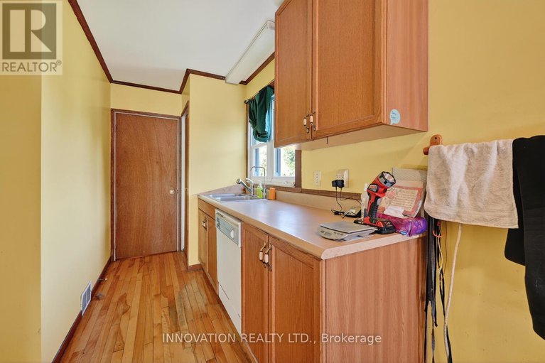 28780528/15890-dixon-road/south-stormont-osnabruck-twp/south-stormont/ontario/K0C1R0_4