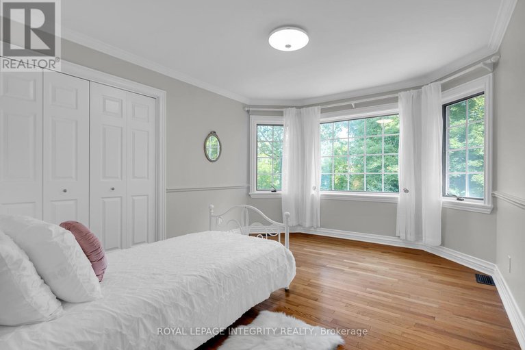 28641841/27-marchbrook-circle/rural-kanata-central/ottawa/ontario/K2W1A1_27