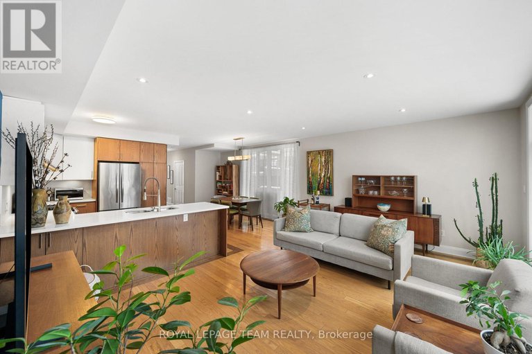 29351141/649-churchill-avenue-n/westborohampton-park/ottawa/ontario/K1Z5G2_18