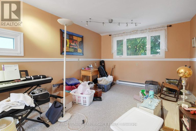 28967261/1273-anoka-street/ridgemont/ottawa/ontario/K1V6C3_19