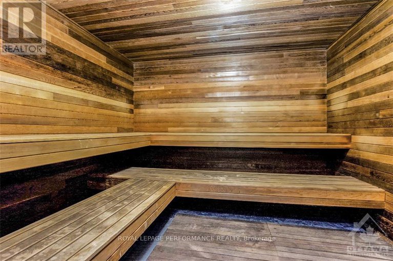 29442866/1209-2760-carousel-crescent/emerald-woodssawmill-creek/ottawa/ontario/K1T2N4_29