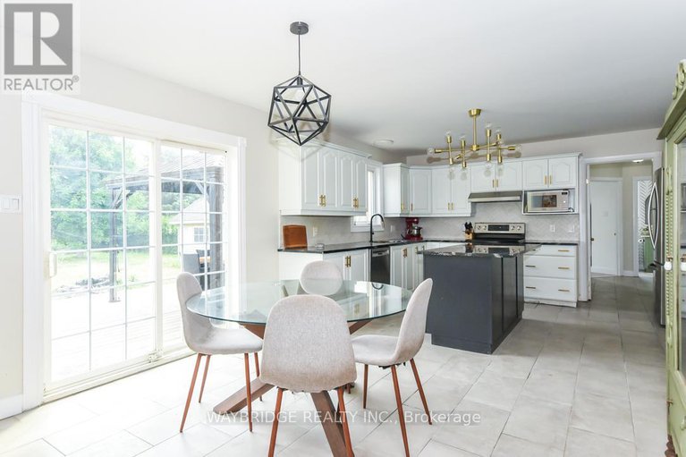 28143902/1467-spartan-grove-street-e/greely/ottawa/ontario/K4P1G1_16