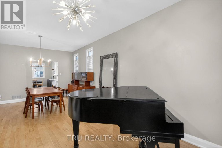 29386985/590-anjana-circle/cedargrovefraserdale/ottawa/ontario/K2J0C9_7