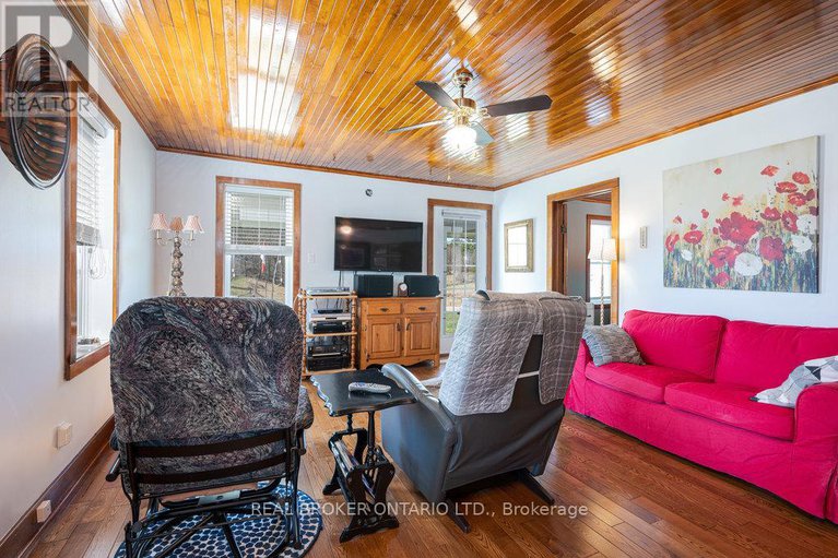 28135634/9754-highway-511-highway/lanark-highlands-darling-twp/lanark-highlands/ontario/K0G1K0_10