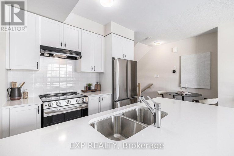 28498249/915-mishi-private/cfb-rockcliffe-and-area/ottawa/ontario/K1K0P2_14