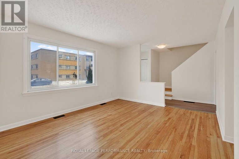 29574553/630-borthwick-avenue/castle-heightsrideau-high/ottawa/ontario/K1K2L9_10