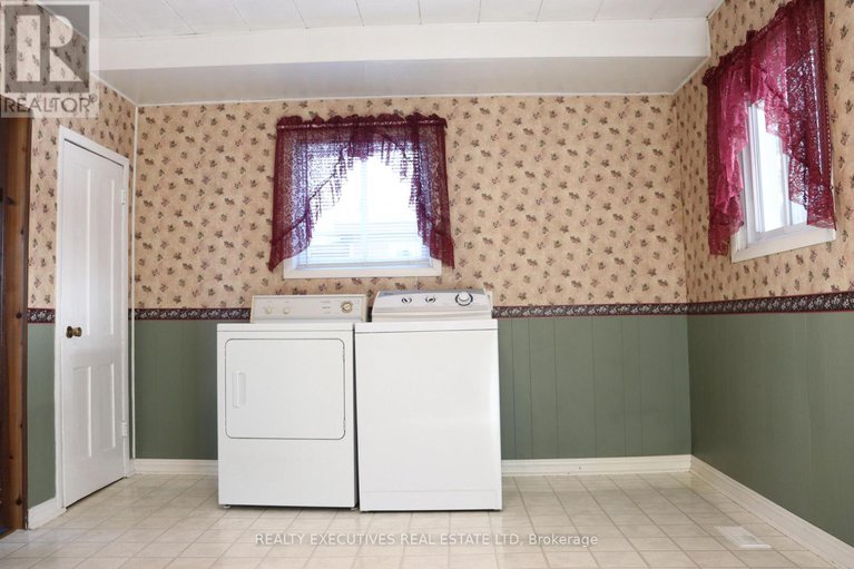 29181183/38-hummel-street/chesterville/north-dundas/ontario/K0C2K0_18