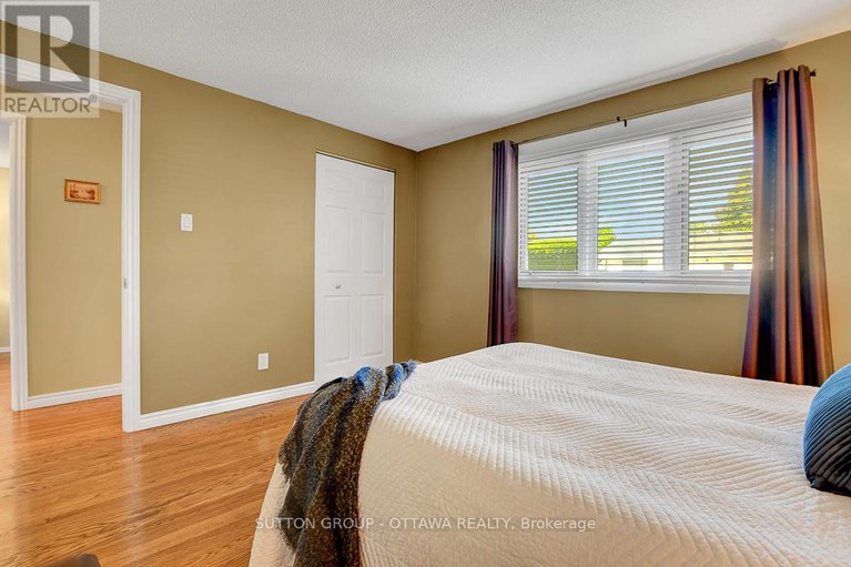28874659/124-post-road/glencairnhazeldean/ottawa/ontario/K2L1L2_25
